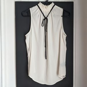 WHOWHATWEAR Neck sSleeveless Blouse ( Size L )